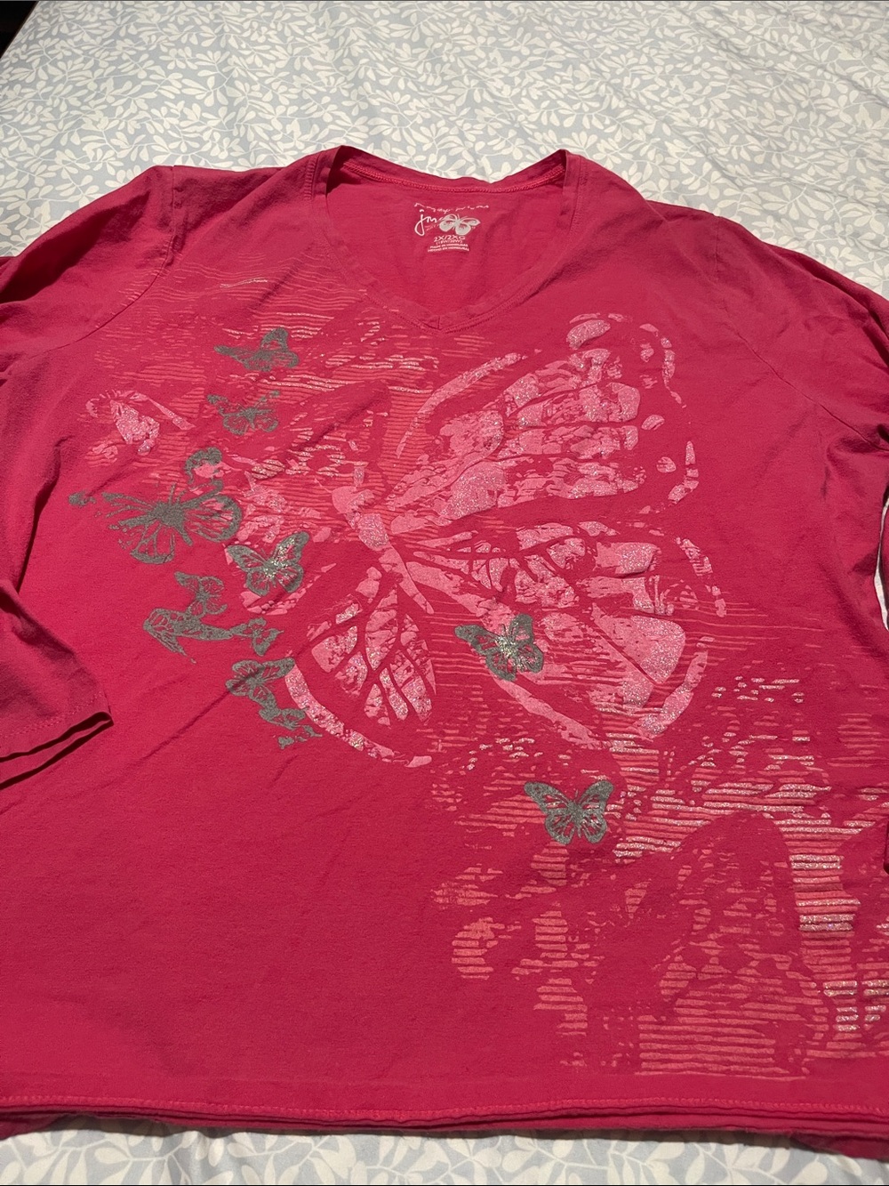 Just My Size Magenta V-Neck Long Sleeve Butterfly Tee
